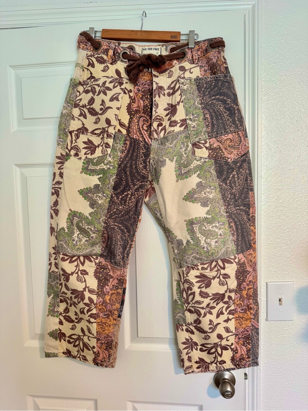 Free People We The Free Moxie Pull-On Barrel Jeans Brown Combo Size 31 - Picture 4 of 6